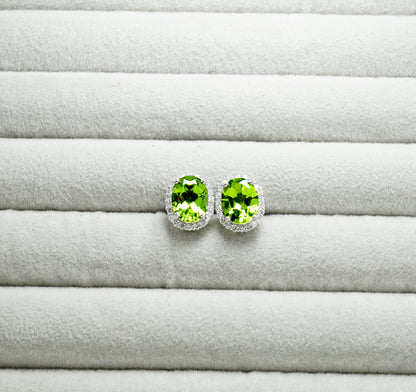 ペリドット ピアス