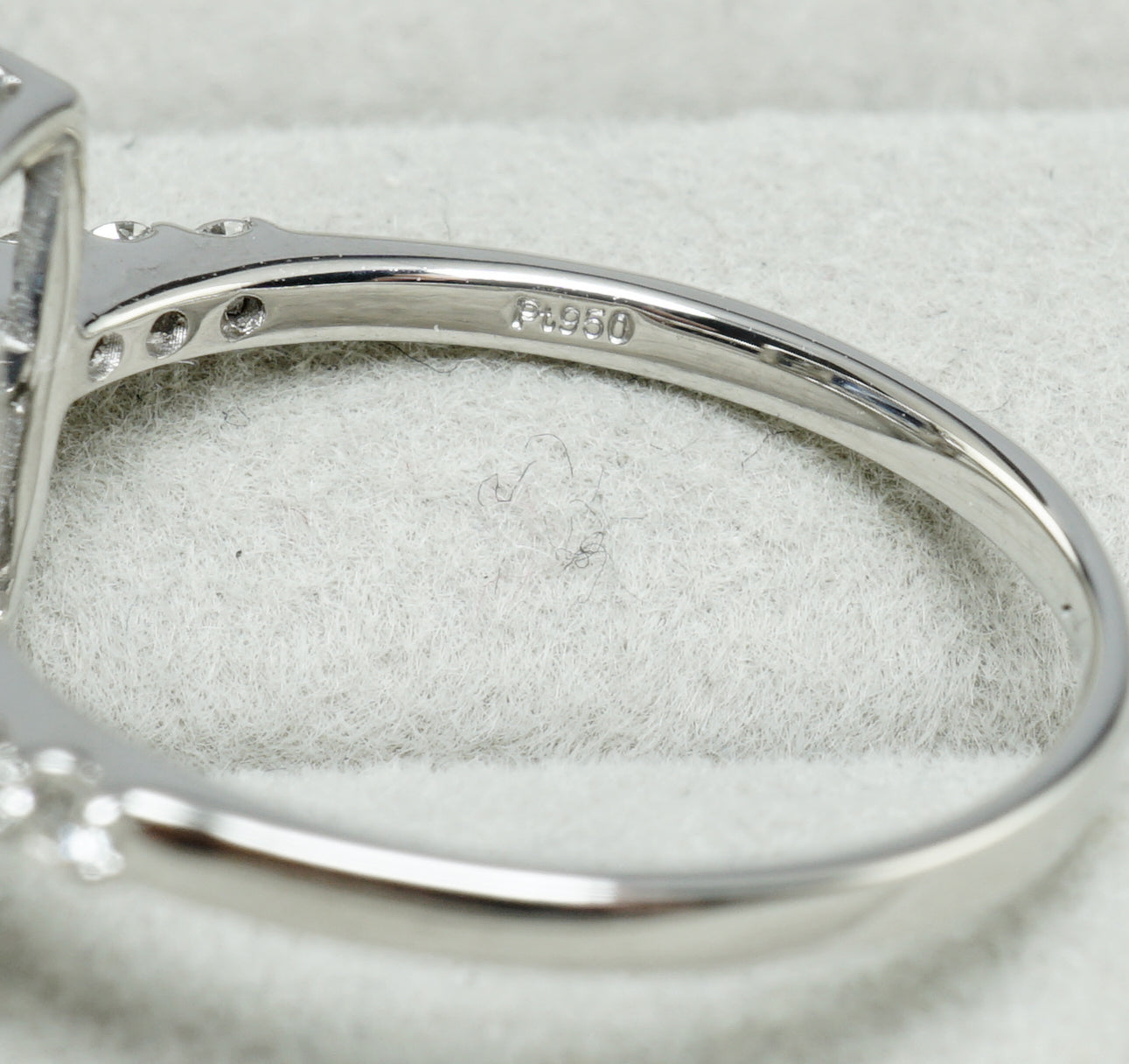 サファイア リング