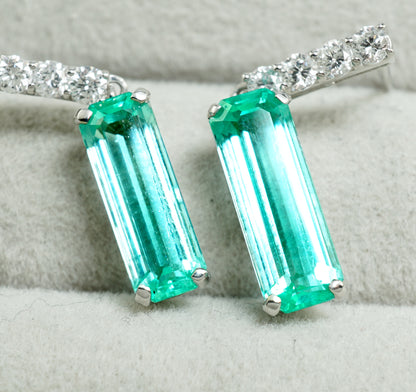 エメラルド ピアス