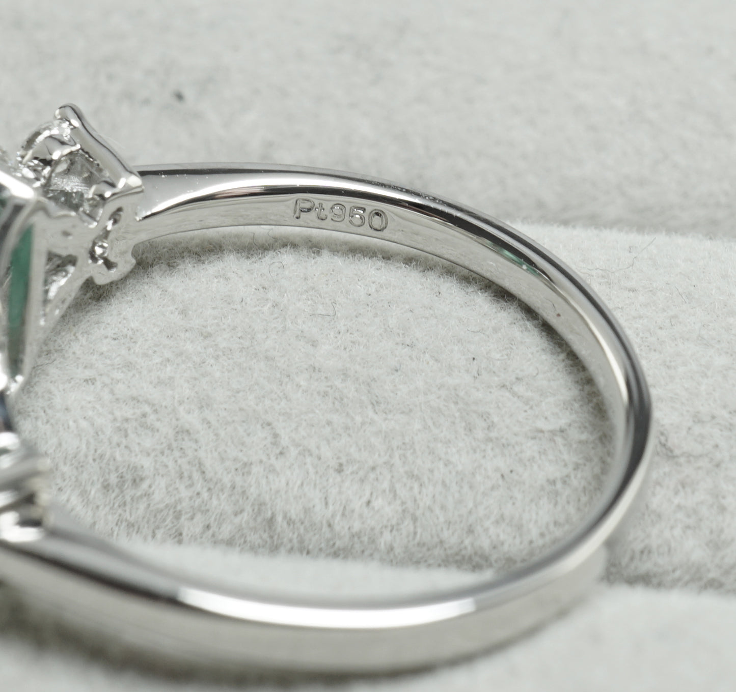 エメラルド リング