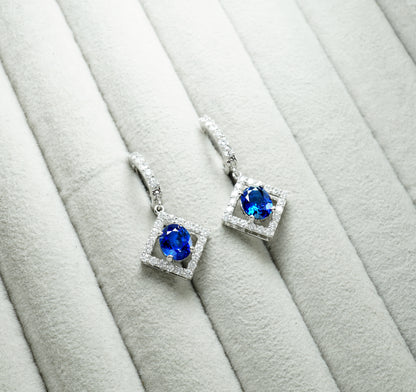 サファイア ピアス