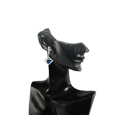 サファイア ピアス