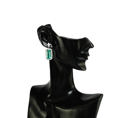 エメラルド ピアス