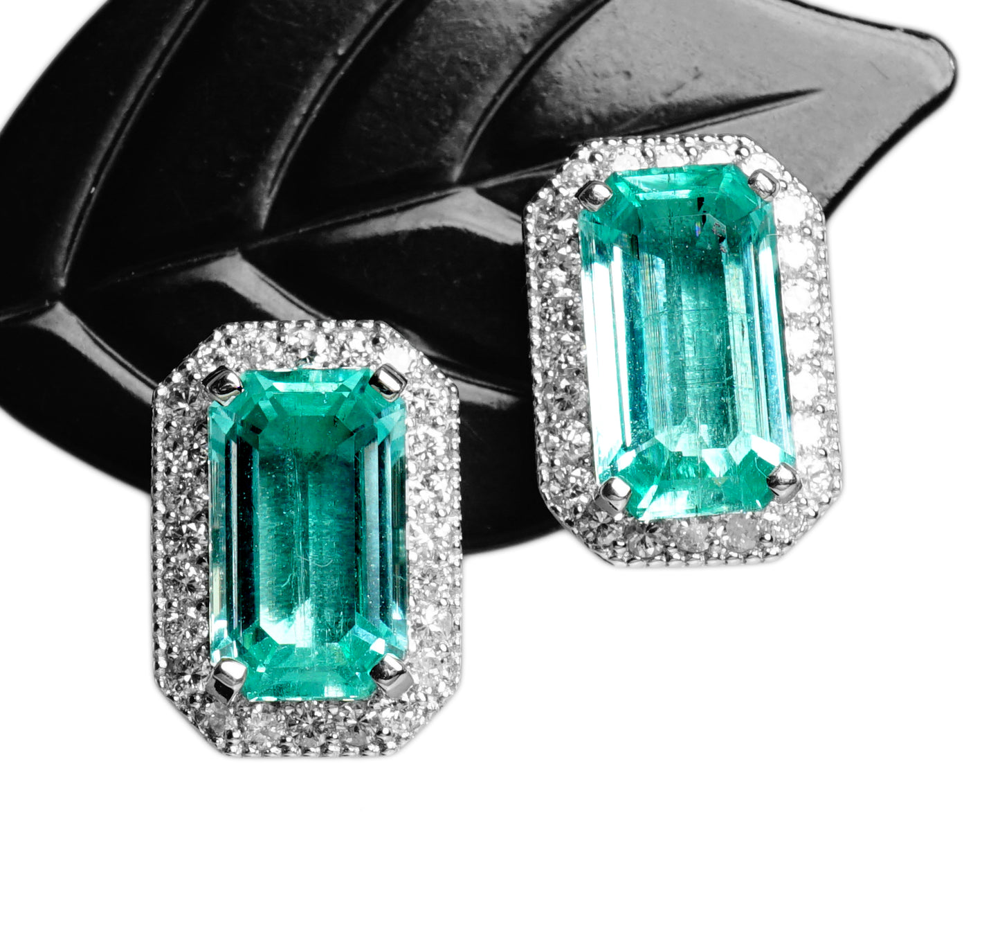 エメラルド ピアス