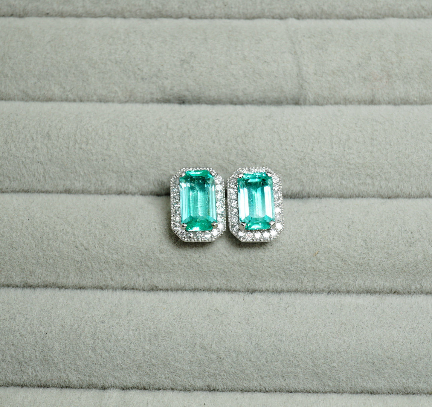 エメラルド ピアス