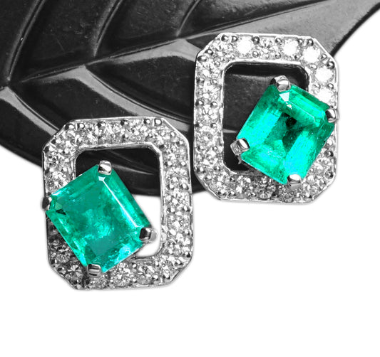 エメラルド ピアス