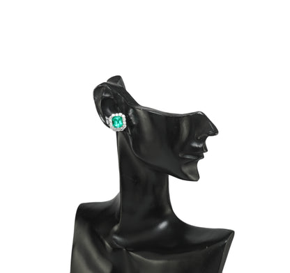 エメラルド ピアス