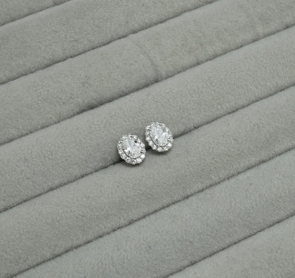 ダイヤモンド ピアス