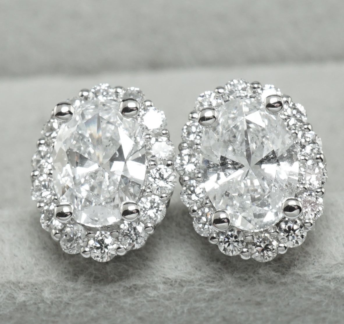 ダイヤモンド ピアス