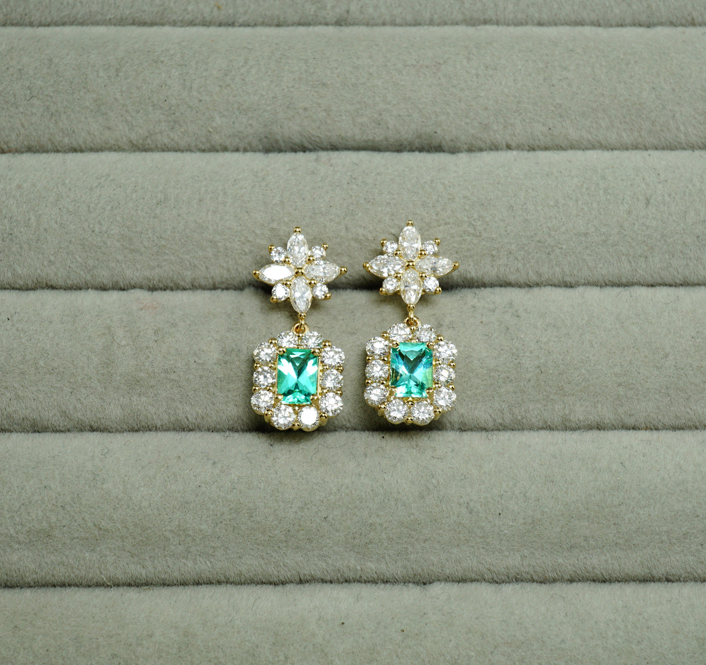 エメラルド ピアス