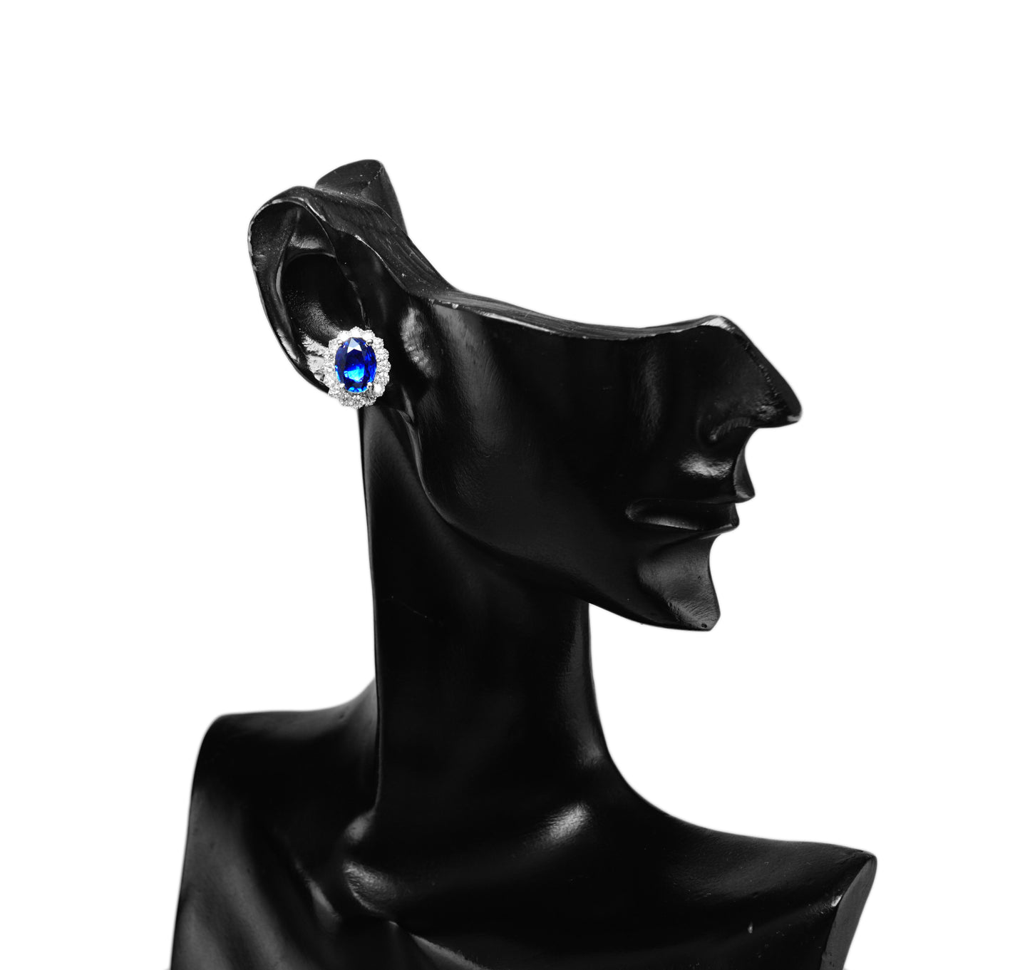 サファイア ピアス