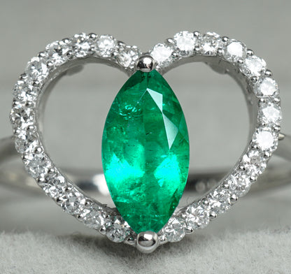 エメラルド リング