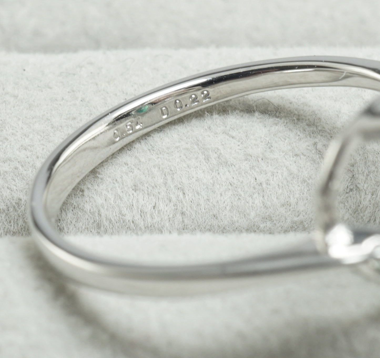 エメラルド リング