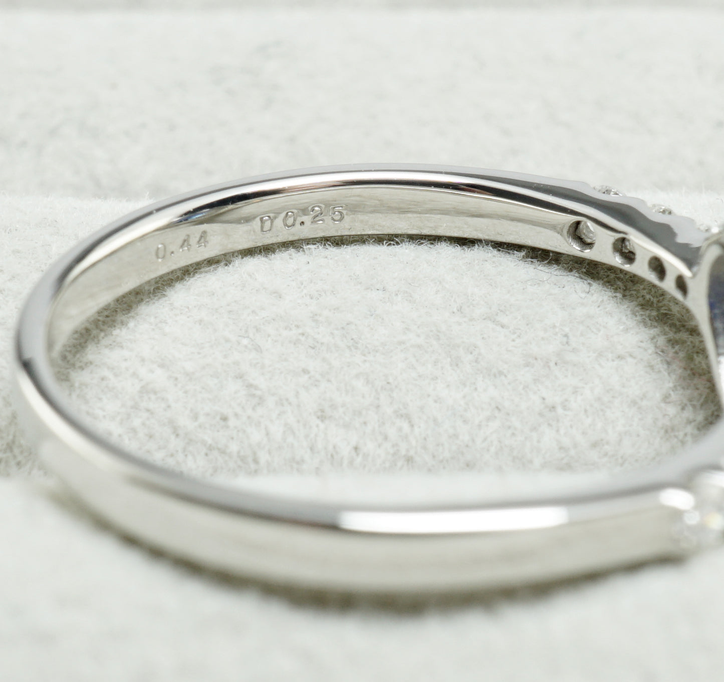 サファイア リング