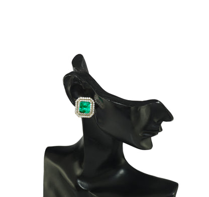 エメラルド ピアス