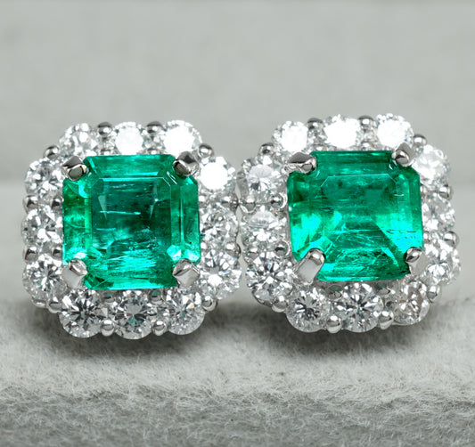 エメラルド ピアス