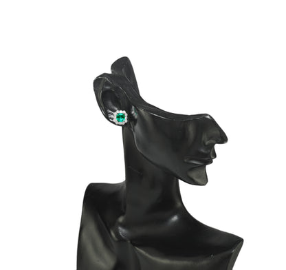 エメラルド ピアス