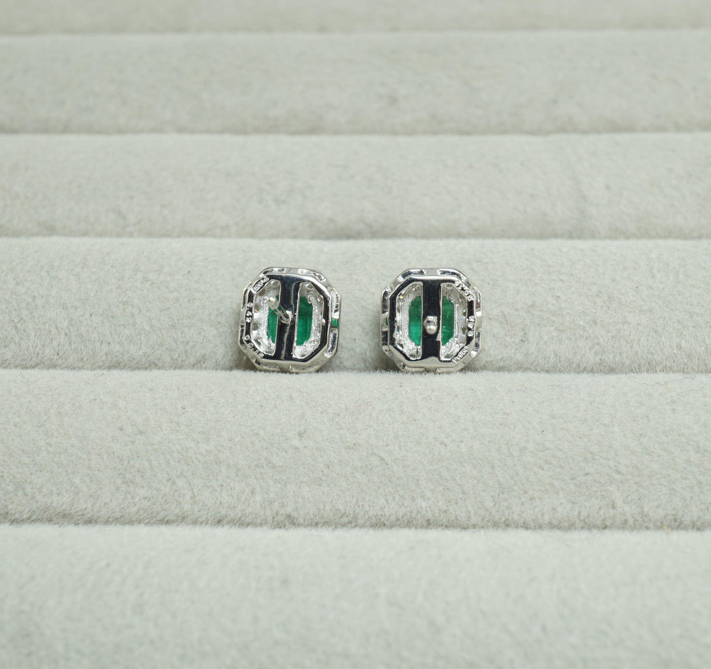 エメラルド ピアス