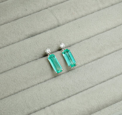 エメラルド ピアス