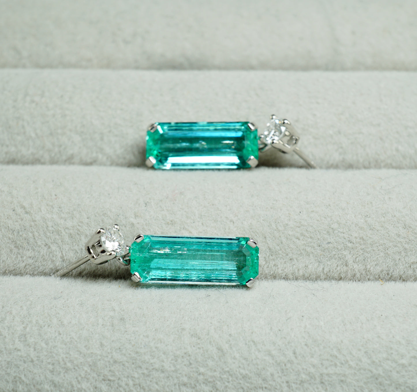 エメラルド ピアス