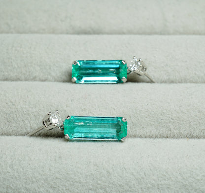 エメラルド ピアス