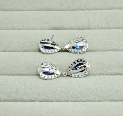 サファイア ピアス