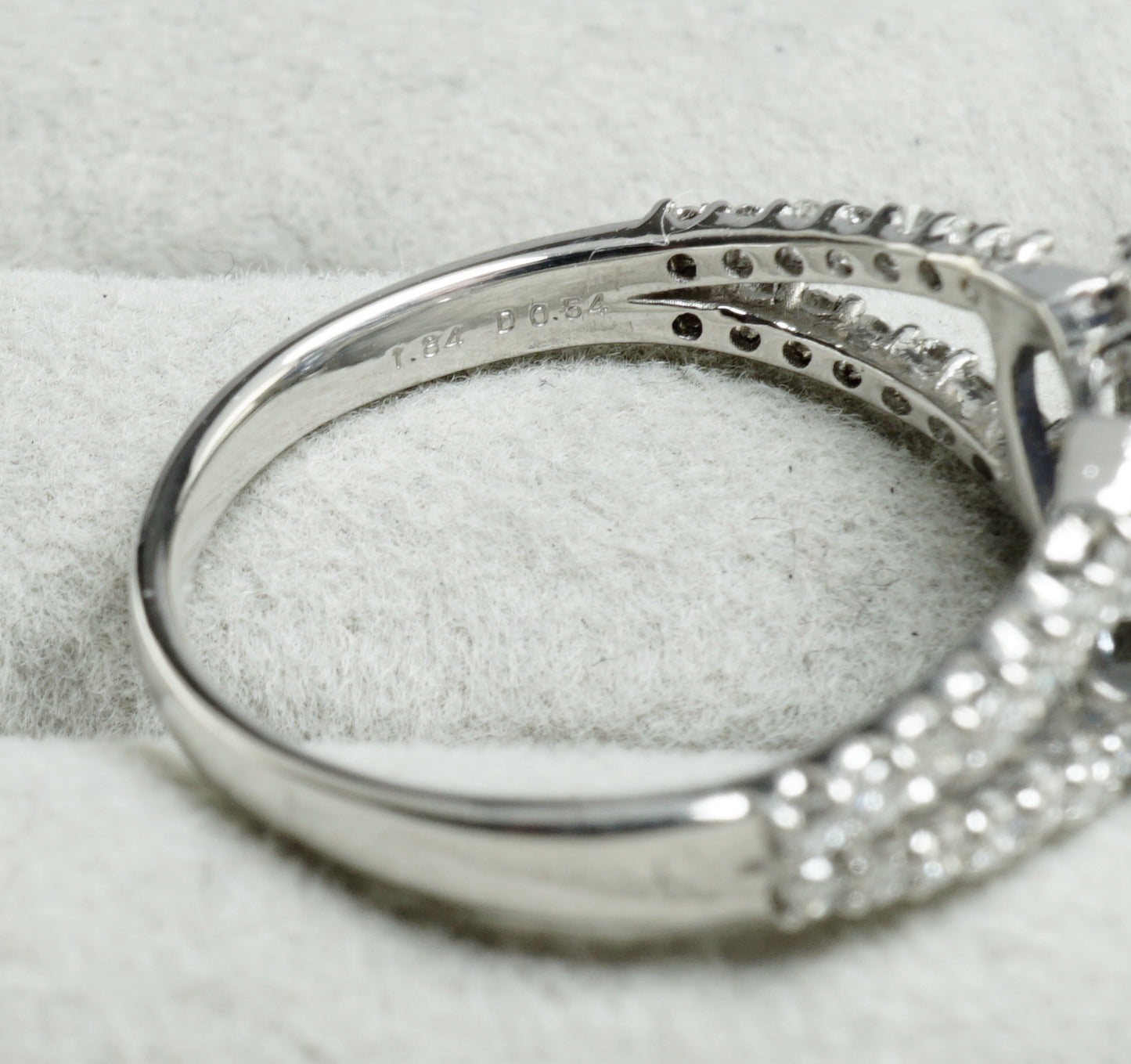 サファイア リング