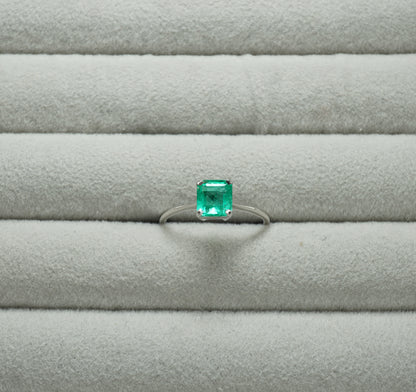 エメラルド リング
