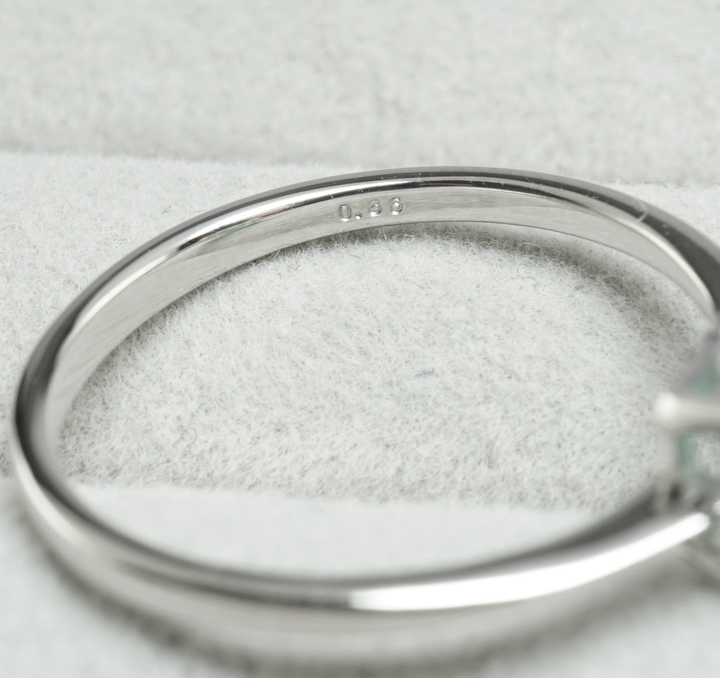 エメラルド リング