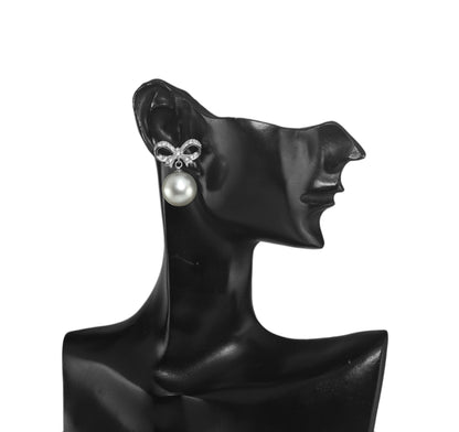 南洋白蝶真珠 ピアス