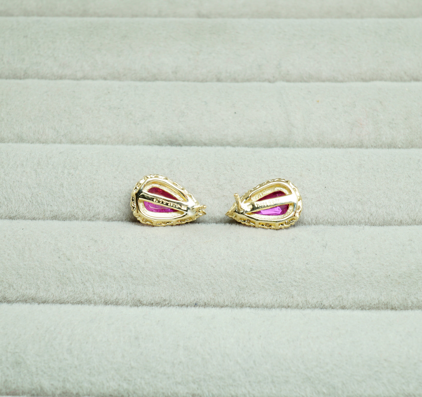 ピンクサファイア ピアス