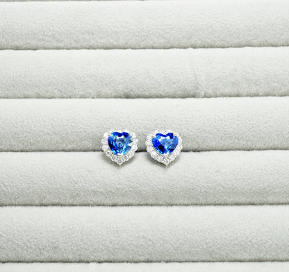 サファイア ピアス