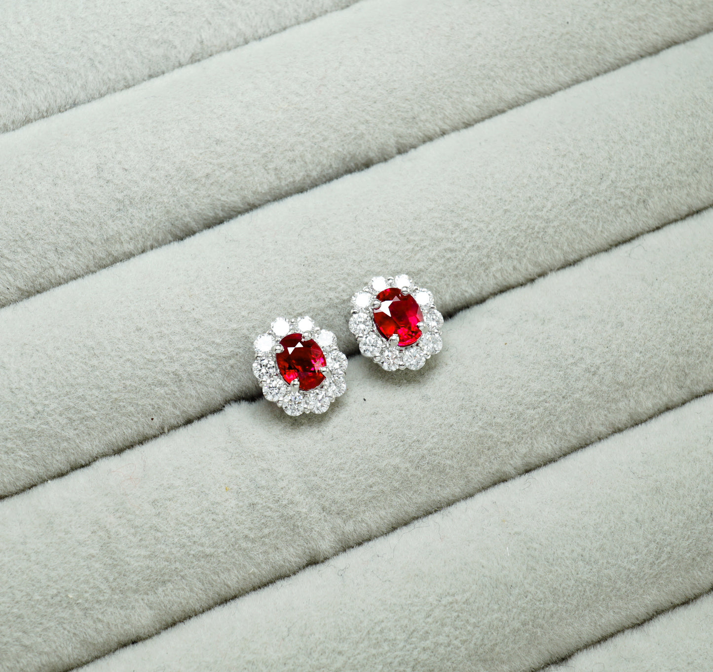 ピジョンブラッドルビー ピアス