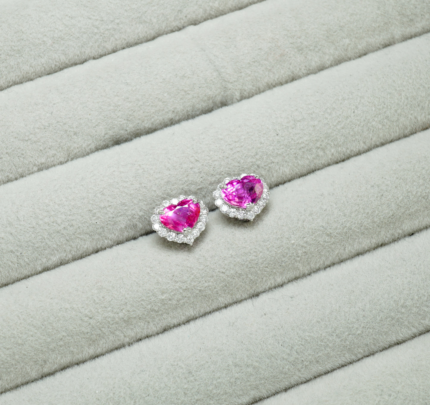 ピンクサファイア ピアス