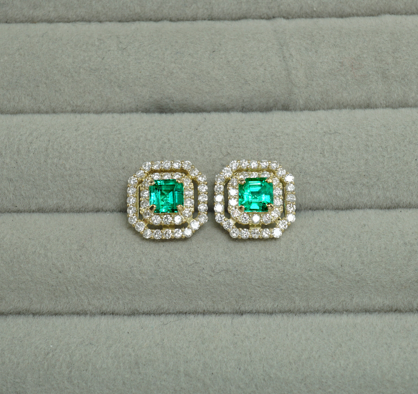 エメラルド ピアス