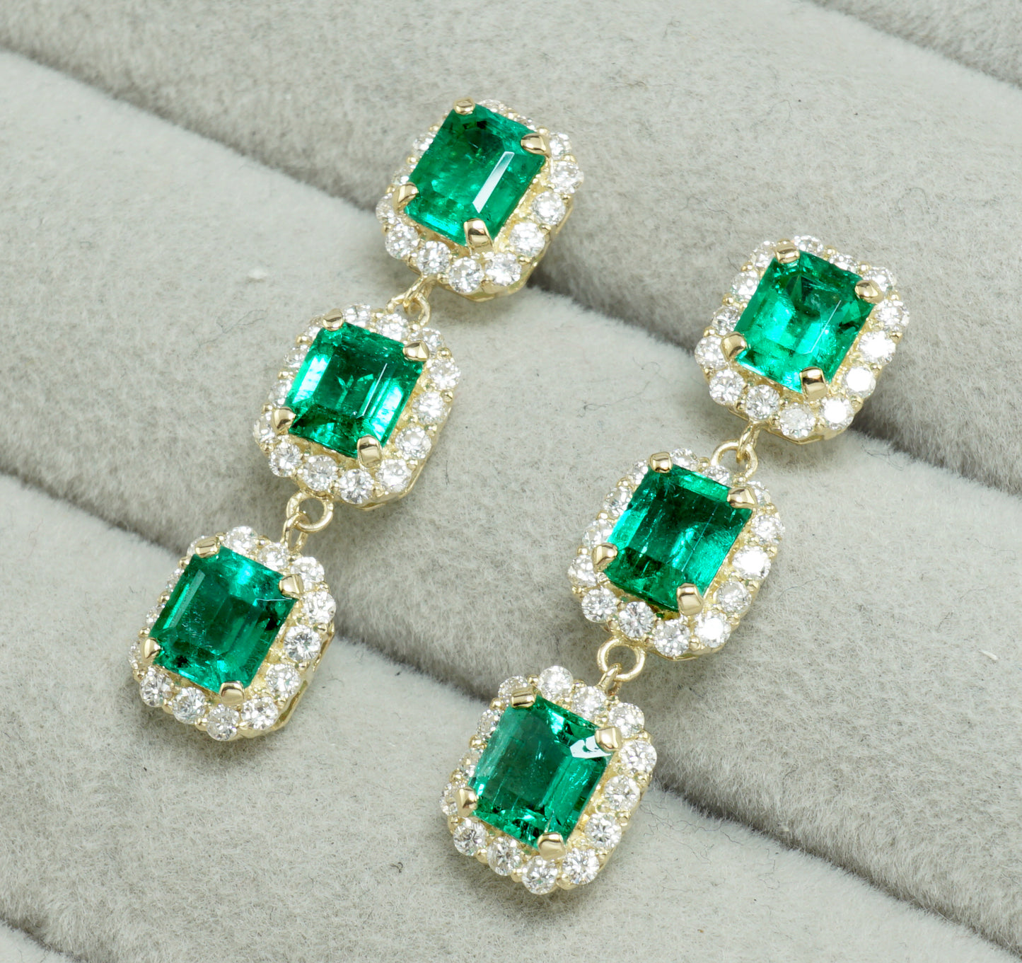エメラルド ピアス