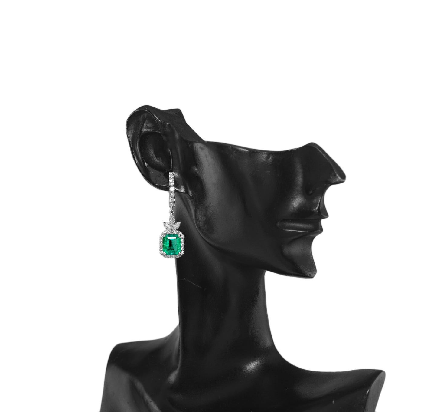 エメラルド ピアス