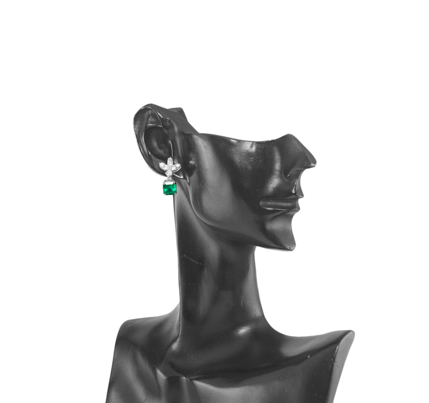 エメラルド ピアス