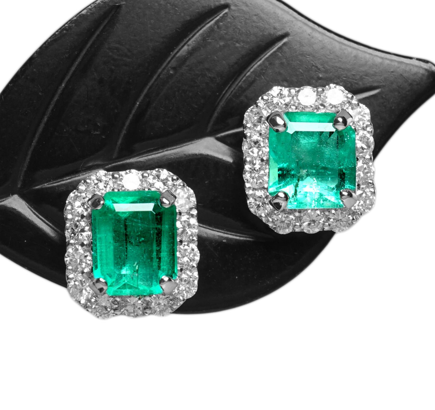 エメラルド ピアス