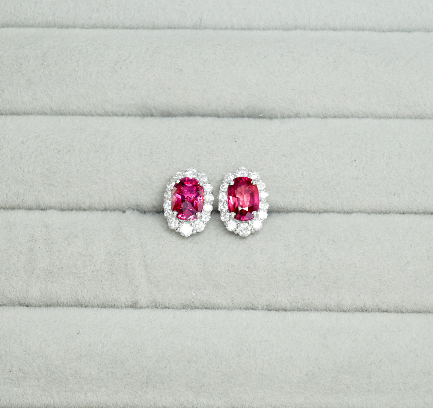 ルビー ピアス