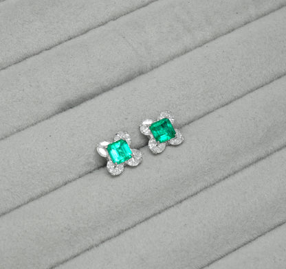 エメラルド ピアス