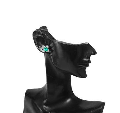 エメラルド ピアス