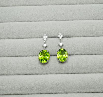 ペリドット ピアス