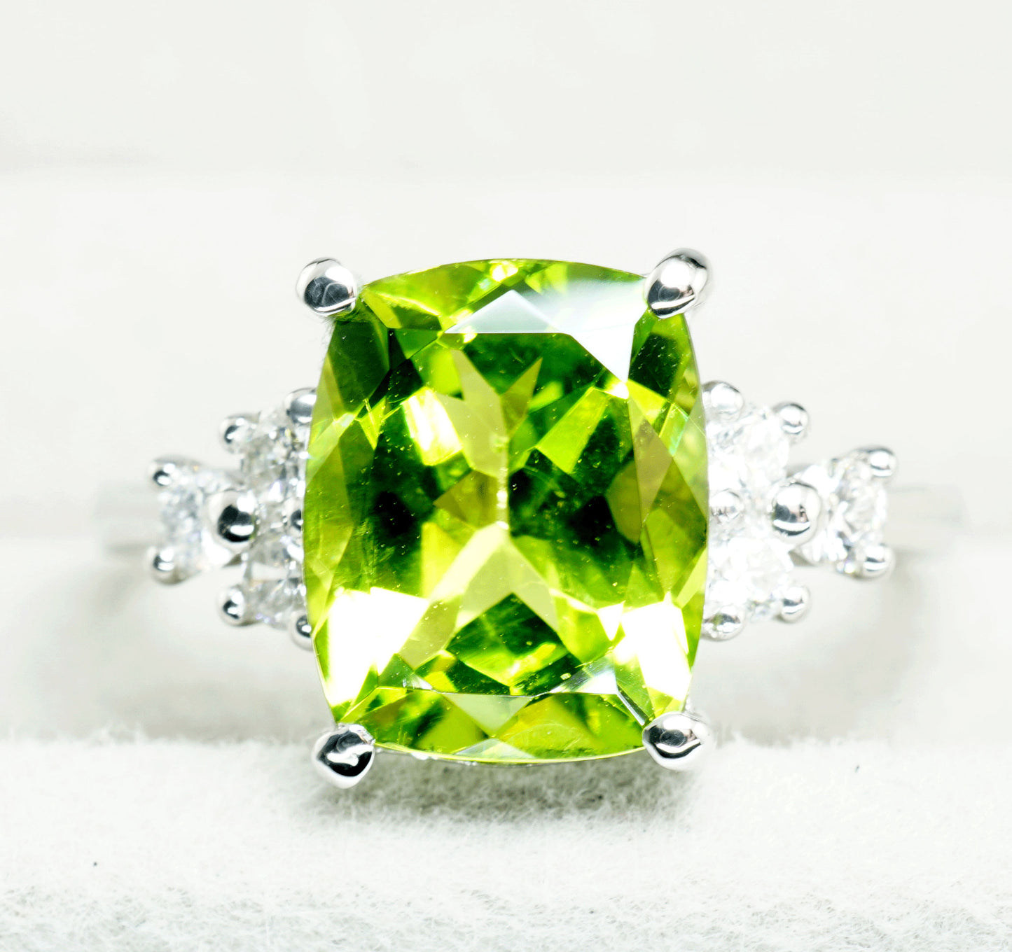 ペリドット リング