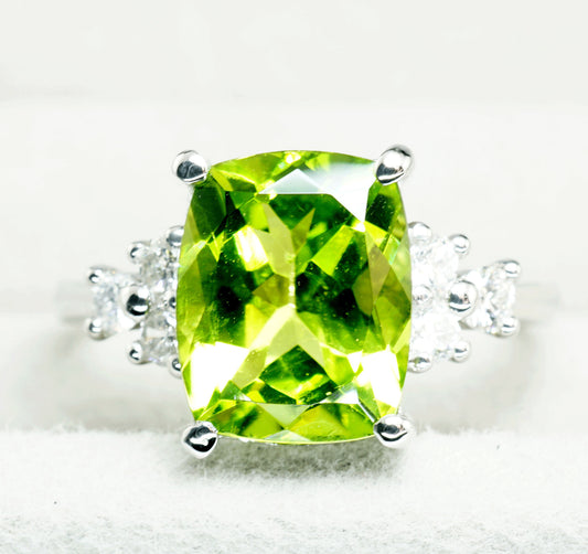 ペリドット リング