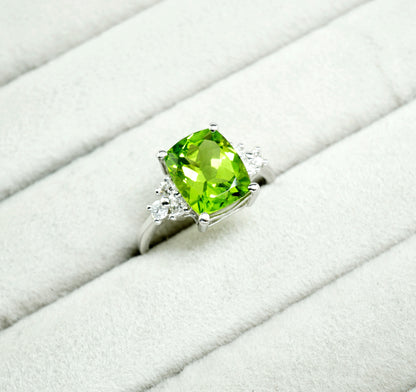 ペリドット リング